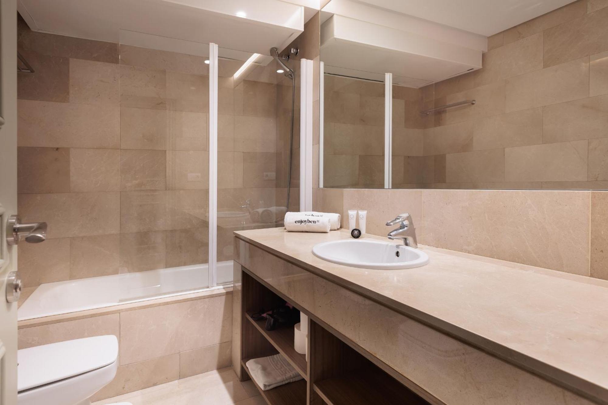 Apartamento Passeig De Gracia By Enjoybcn Barcelona Exterior foto